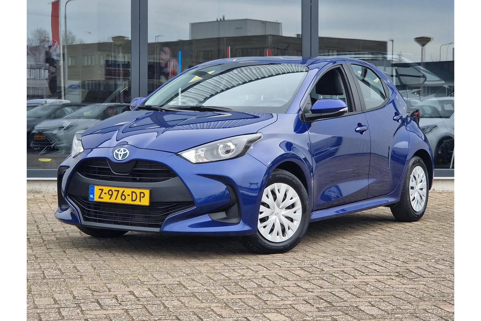Toyota Yaris (2022) — foto 1