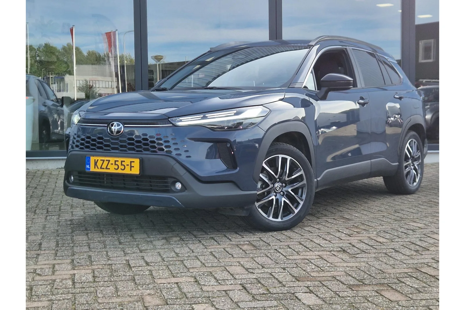 Toyota Corolla Cross (2025) — foto 1