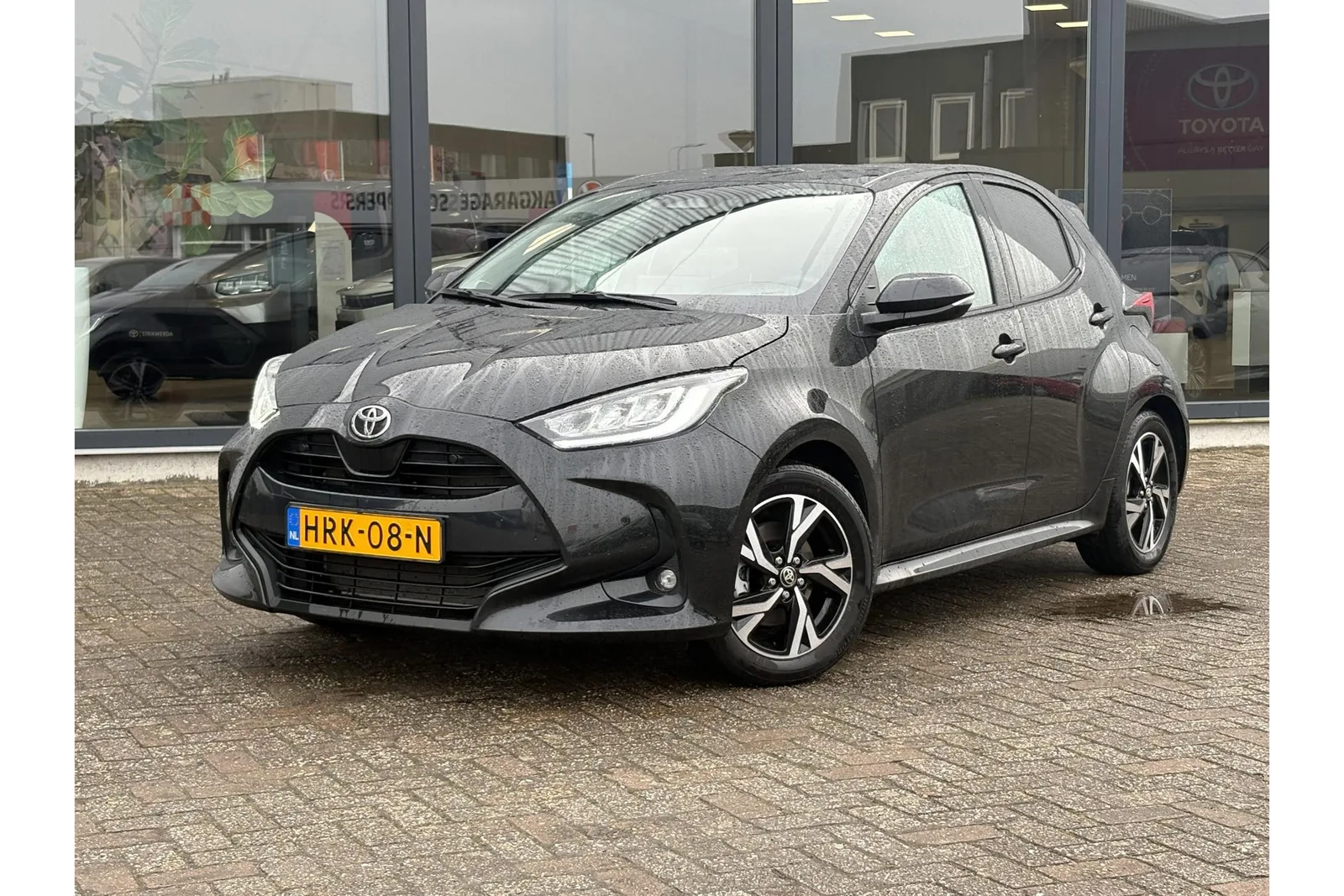 Toyota Yaris (2025) — foto 1