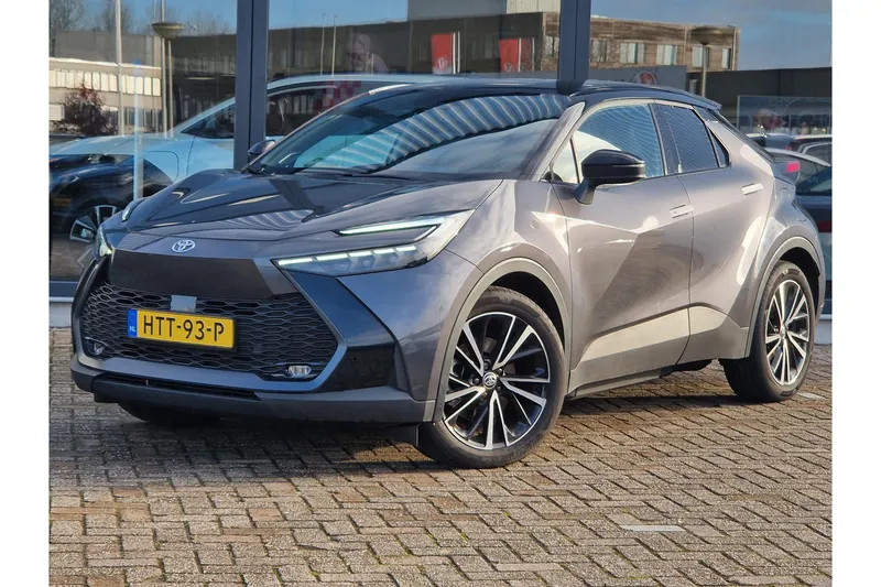 Toyota C-HR (2025)