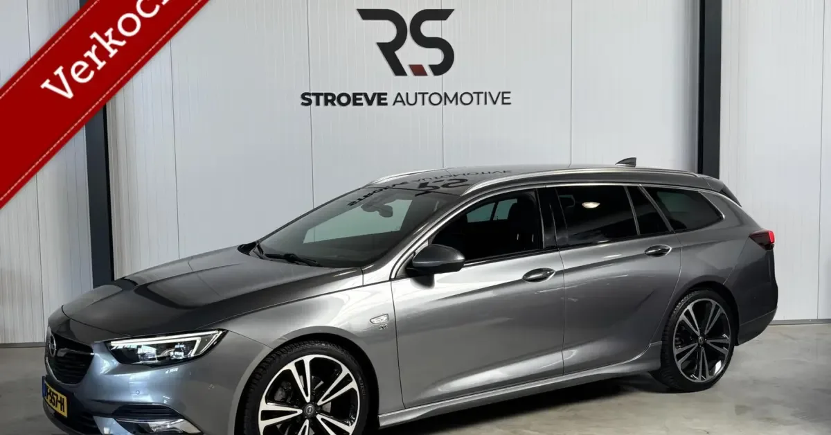 Opel Insignia Sports Tourer (2017) — foto 1