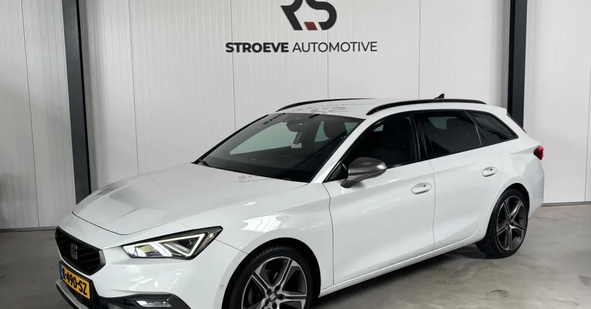 SEAT Leon Sportstourer (2021) — foto 1
