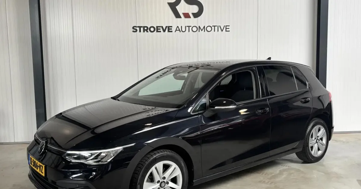 Volkswagen Golf (2021) — foto 1