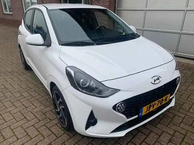 Hyundai i10 (2023) — foto 1