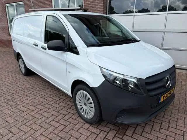 Mercedes-Benz Vito (2024) — foto 1