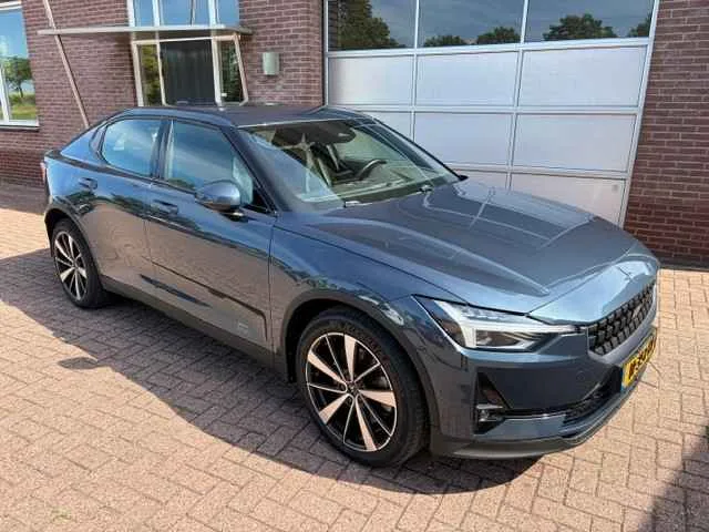 Polestar 2 (2021) — foto 1