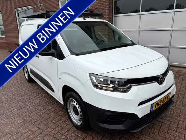 Toyota ProAce City (2022) — foto 1