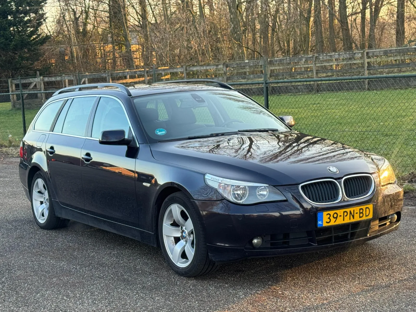 BMW 5-Serie (2004) — foto 1