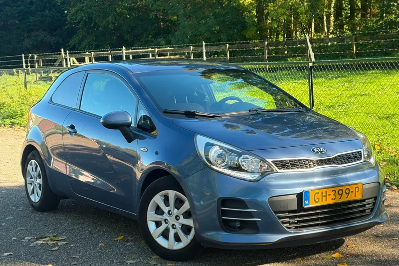 Kia Rio (2015)