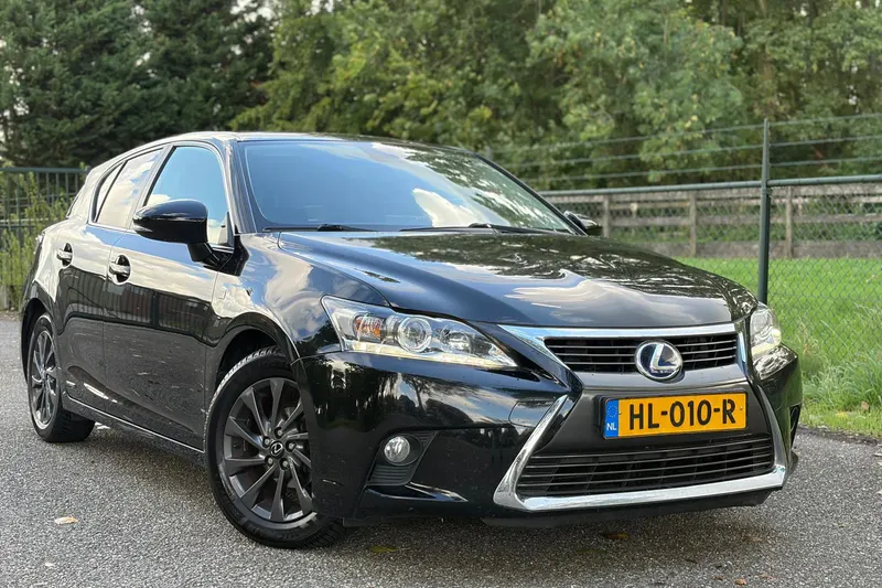 Lexus CT (2015)