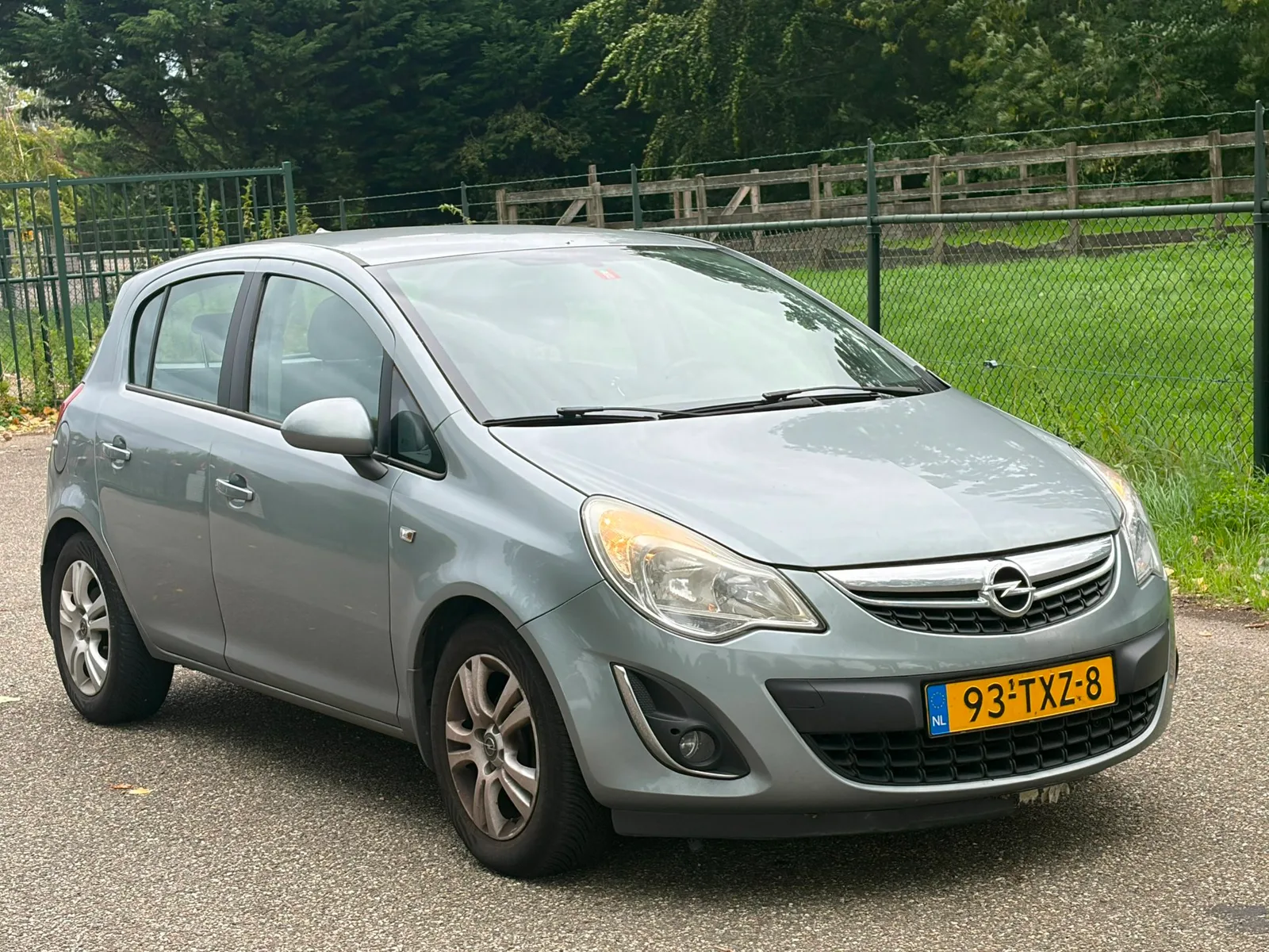 Opel Corsa (2011) — foto 1