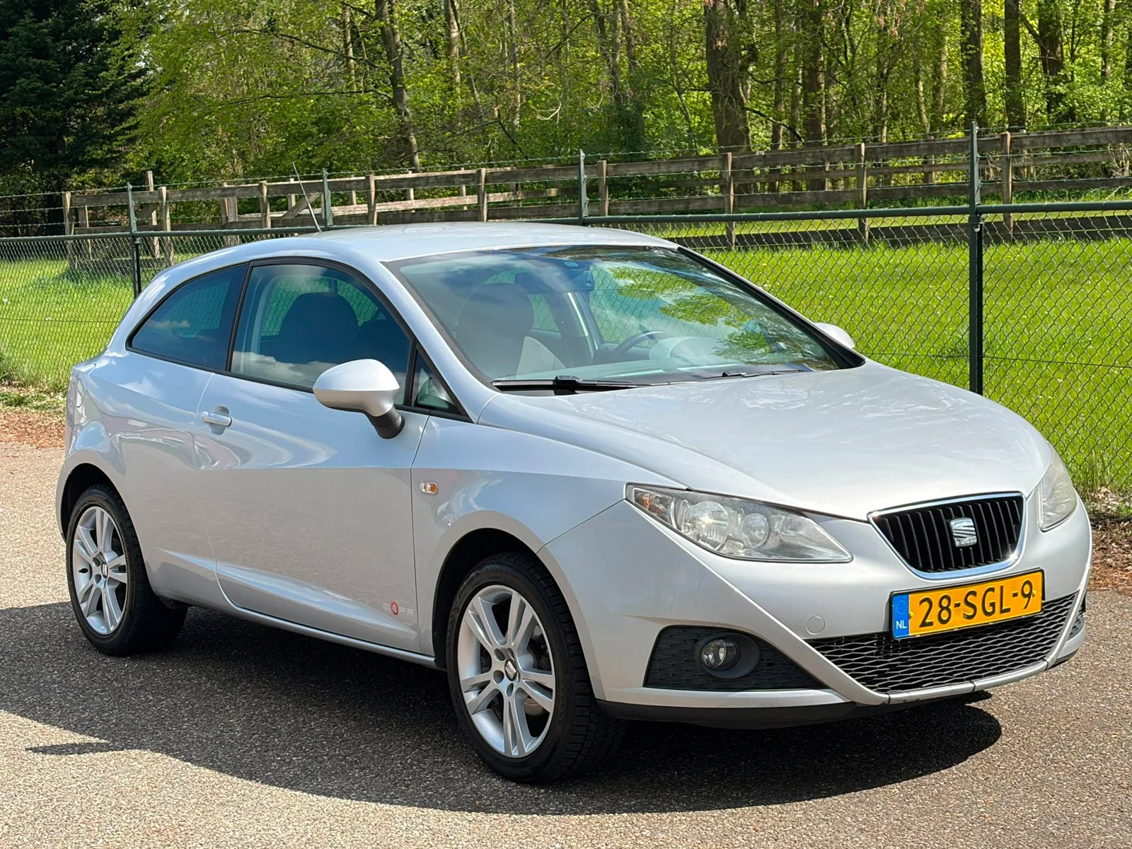 SEAT Ibiza (2011) — foto 1