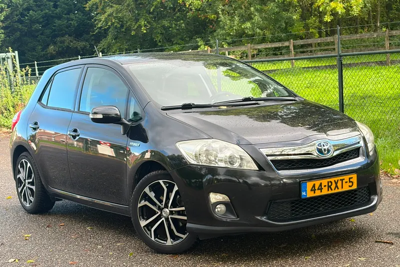 Toyota Auris (2011)