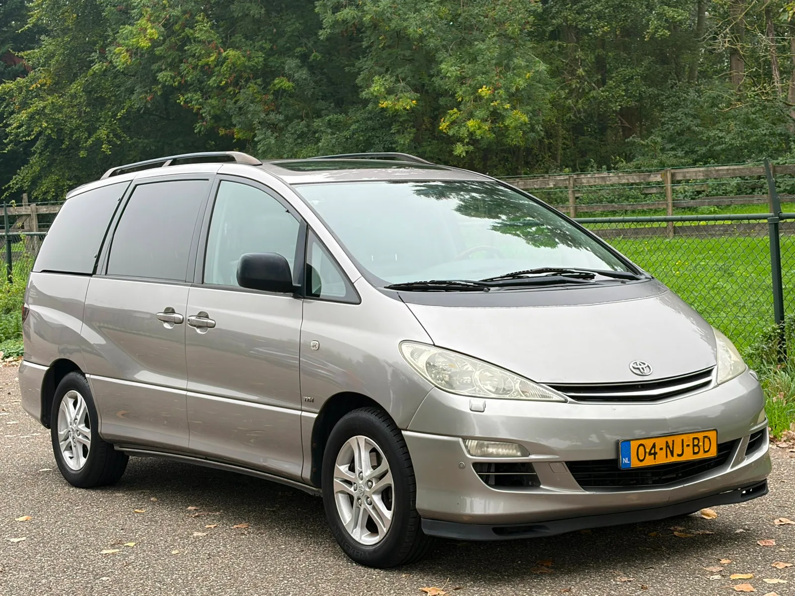Toyota Previa (2003) — foto 1