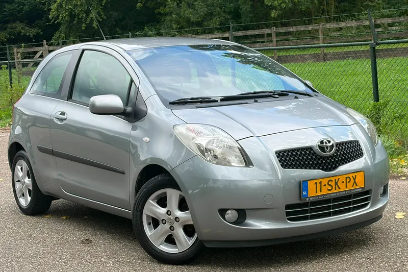 Toyota Yaris (2006)