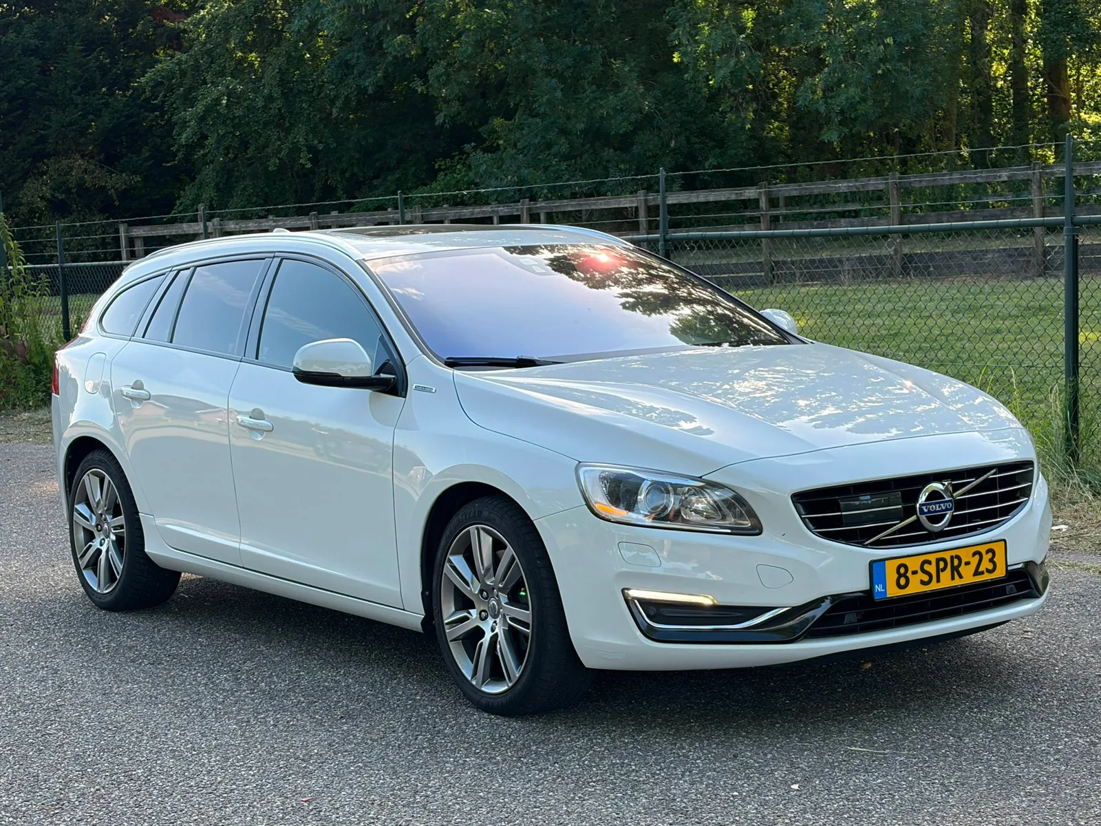 Volvo V60 (2013) — foto 1