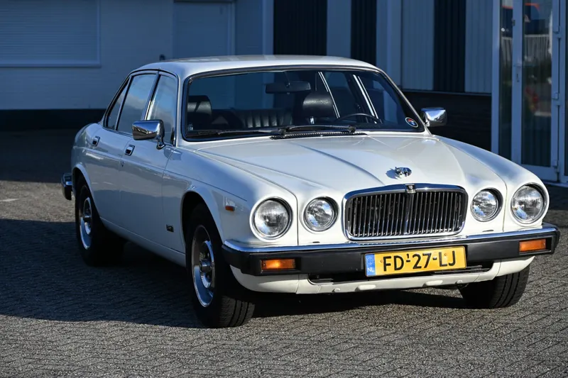 Jaguar XJ6 (1979)