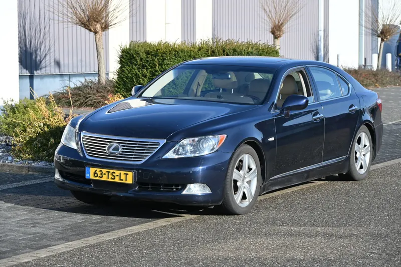 Lexus LS (2007)