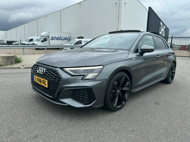 Audi A3 (2021) — foto 1
