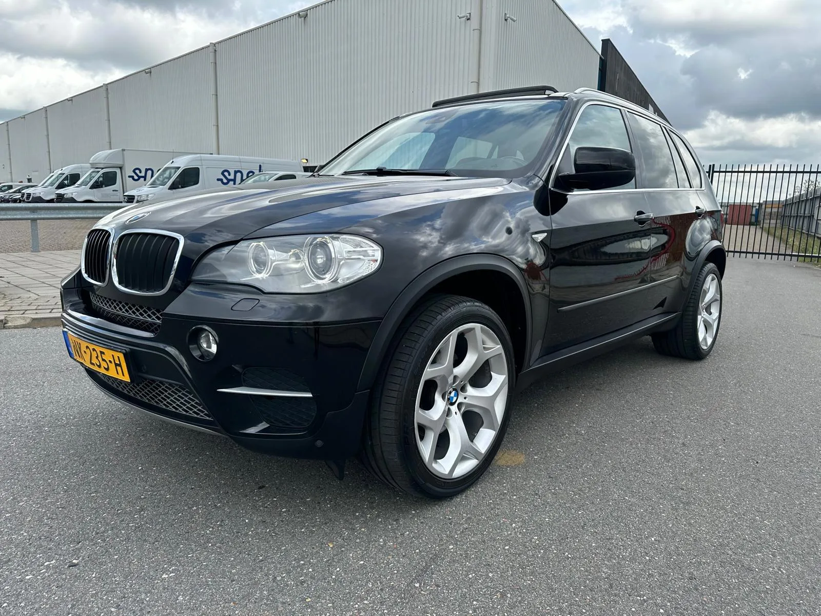 BMW X5 (2013) — foto 1