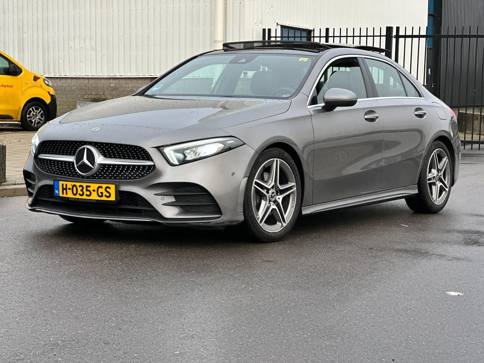 Mercedes-Benz A-Klasse (2020) — foto 1