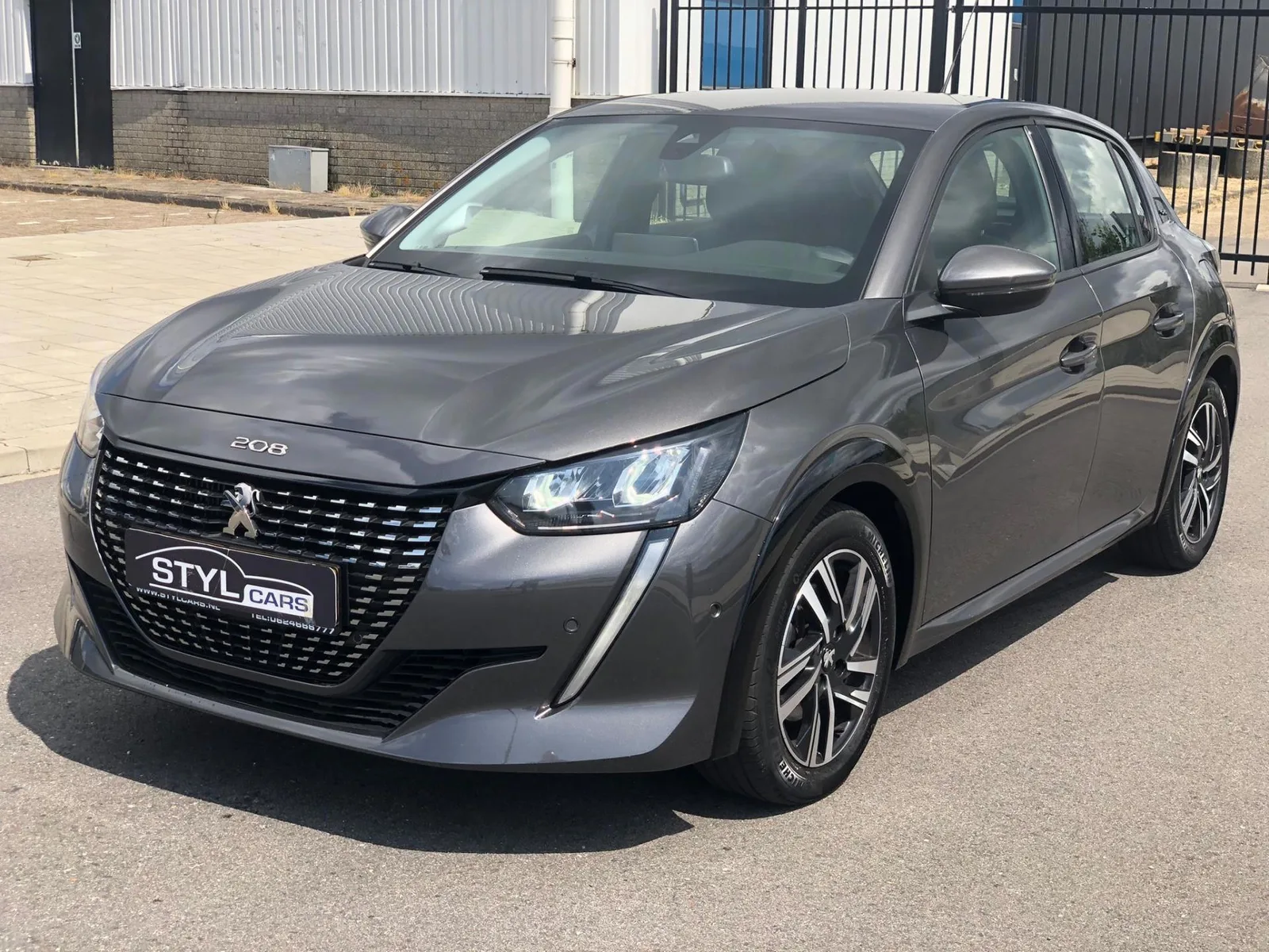 Peugeot 208 (2020) — foto 1