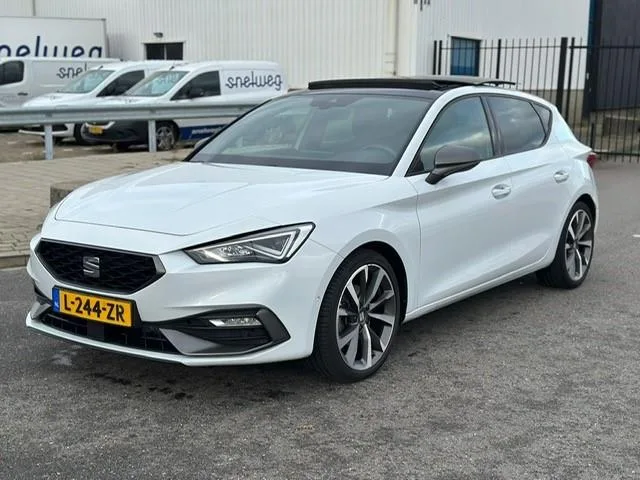 SEAT Leon (2021) — foto 1