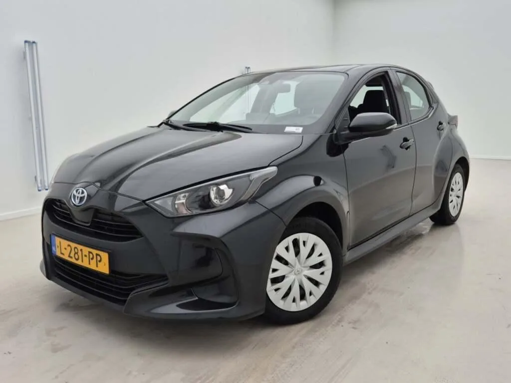 Toyota Yaris (2021) — foto 1