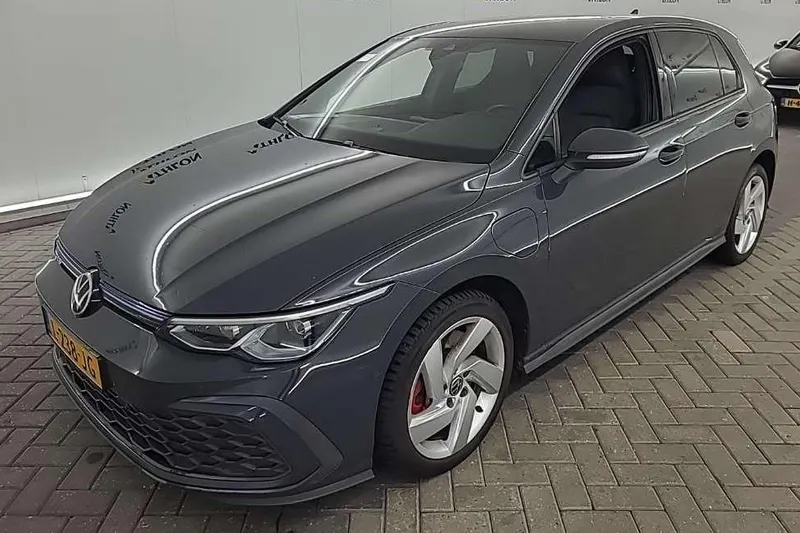 Volkswagen Golf (2021)