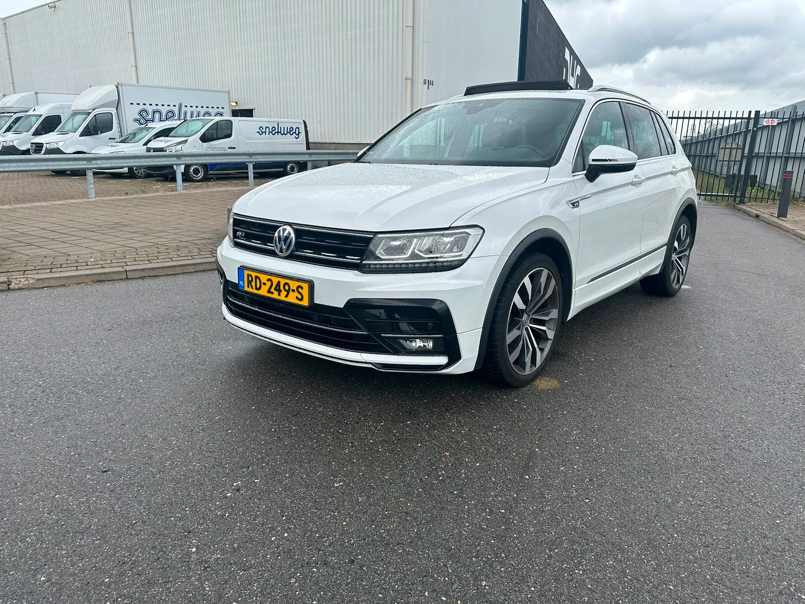 Volkswagen Tiguan (2017) — foto 1