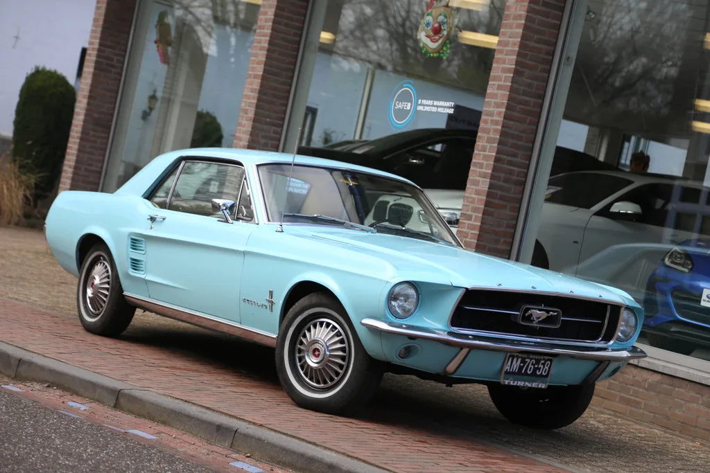 Ford Mustang (1967) — foto 1
