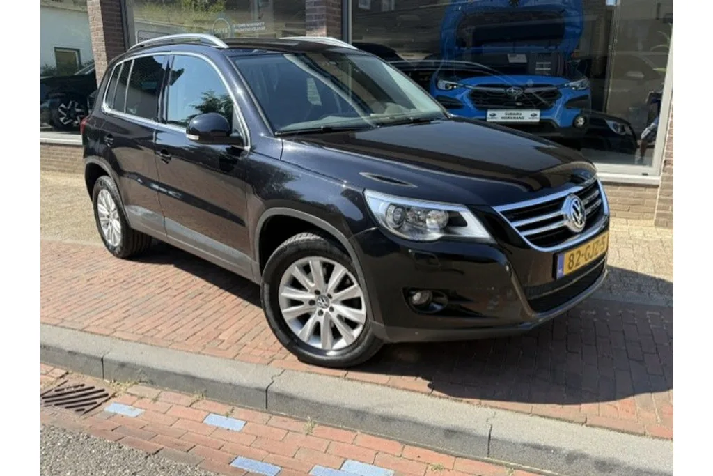 Volkswagen Tiguan (2008) — foto 1