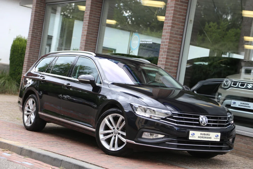 Volkswagen Passat (2020) — foto 1