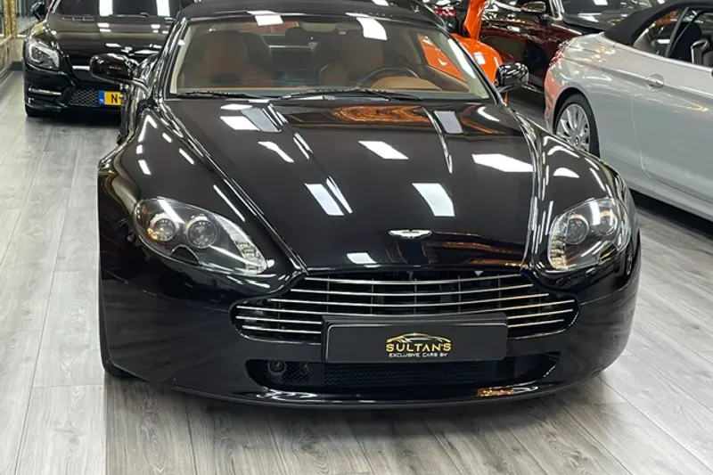 Aston Martin V8 Vantage (2008)