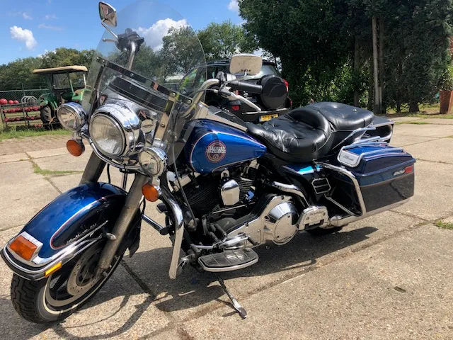 Harley-Davidson Tour Glide (1992) — foto 1