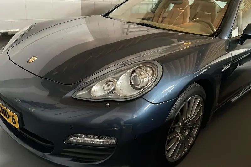 Porsche Panamera (2011)