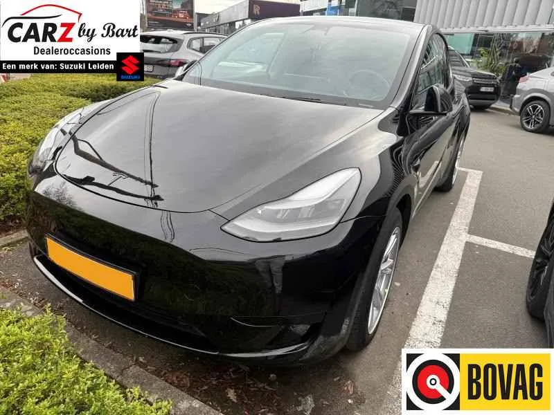Tesla Model Y (2024) — foto 1