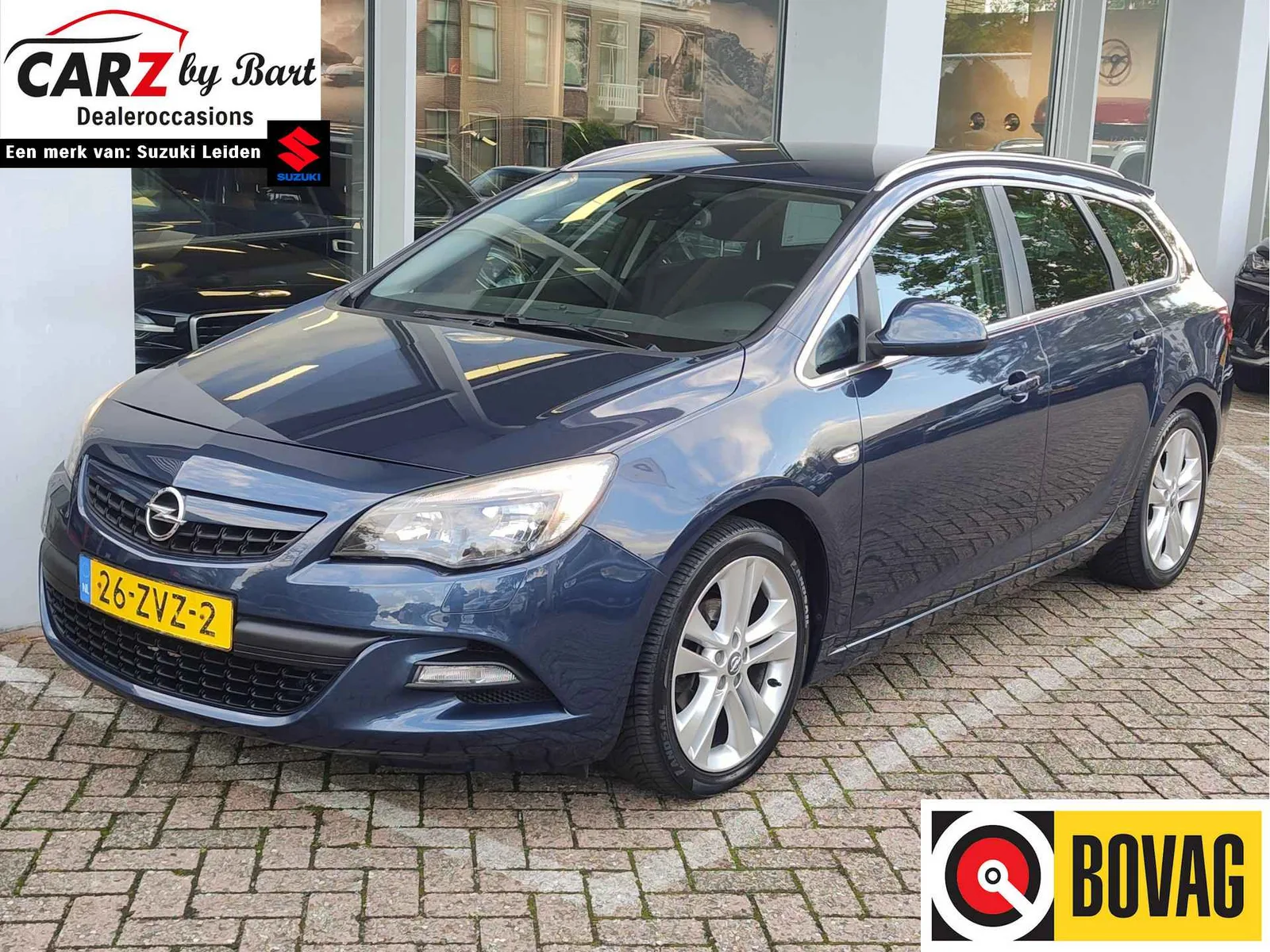 Opel Astra (2013) — foto 1
