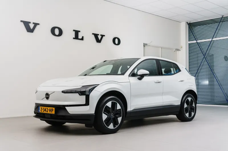 Volvo EX30 (2024)