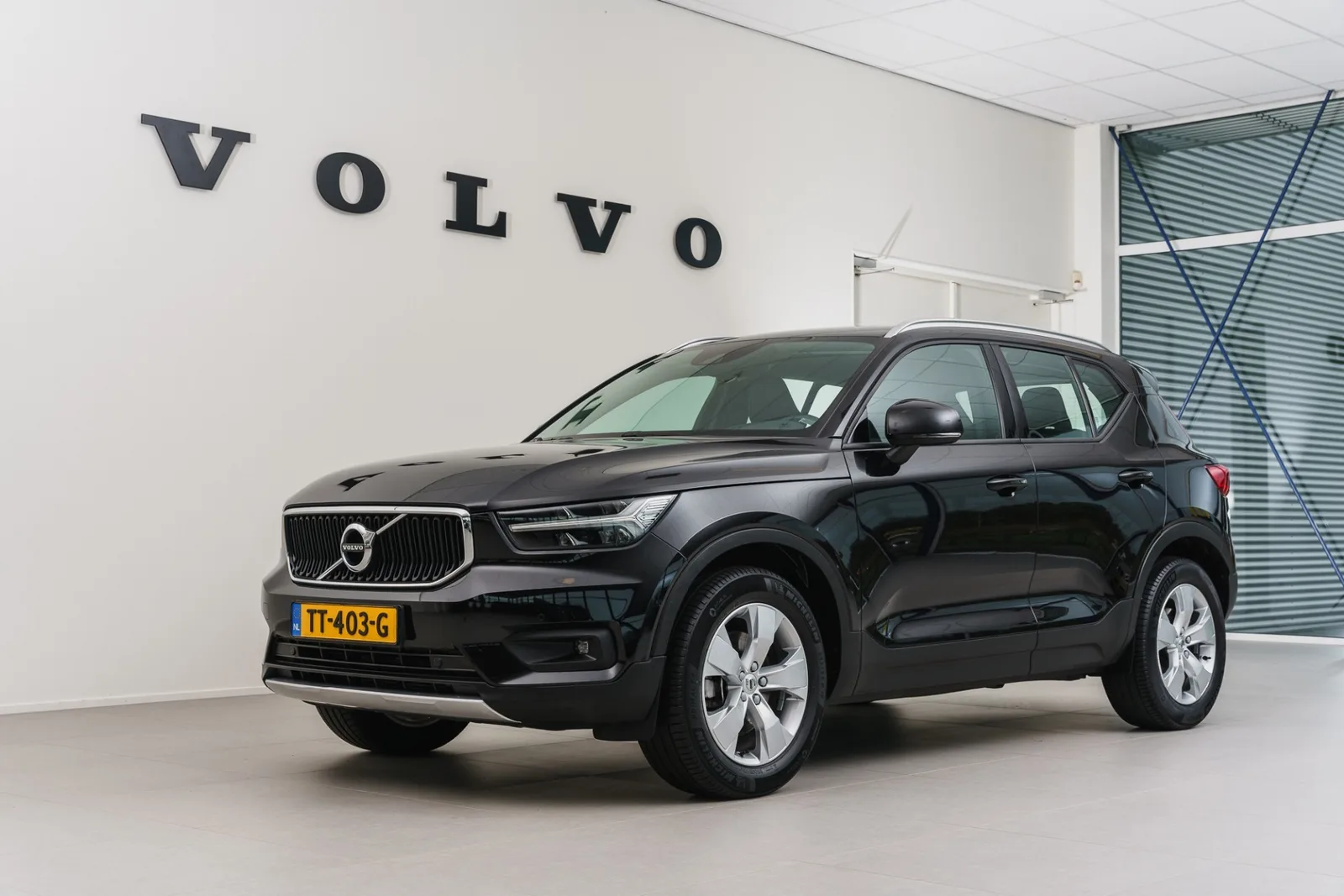 Volvo XC40 (2018) — foto 1