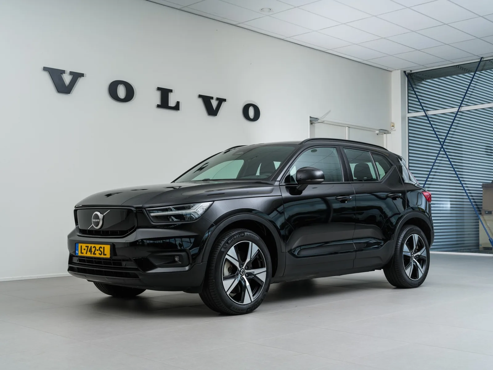 Volvo XC40 (2021) — foto 1