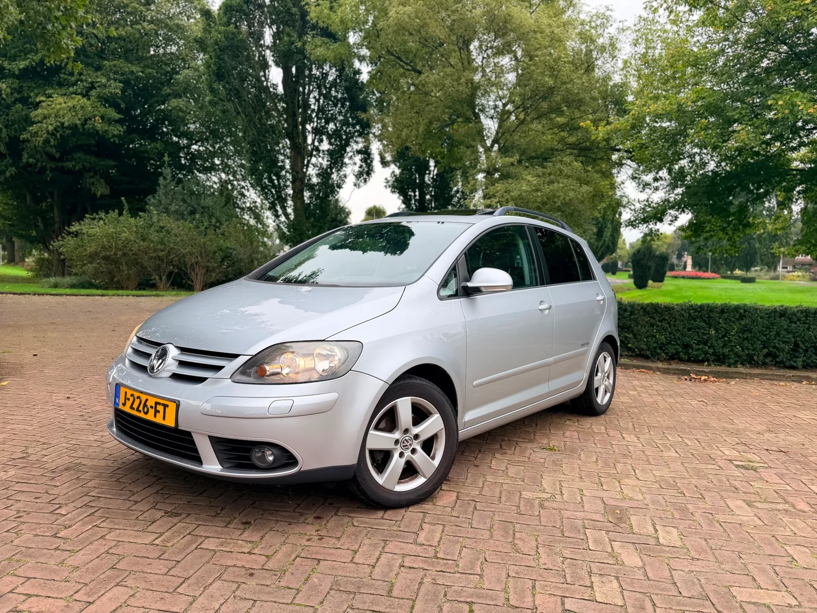 Volkswagen Golf Plus (2008) — foto 1