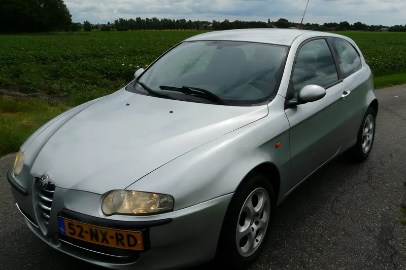 Alfa Romeo 147 (2004)