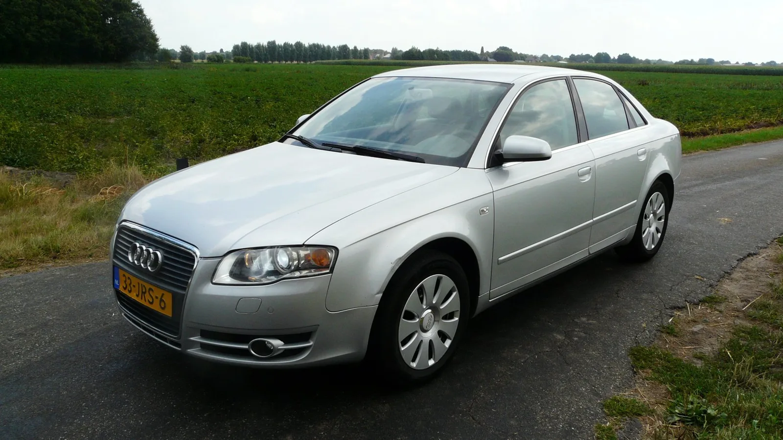 Audi A4 (2005) — foto 1