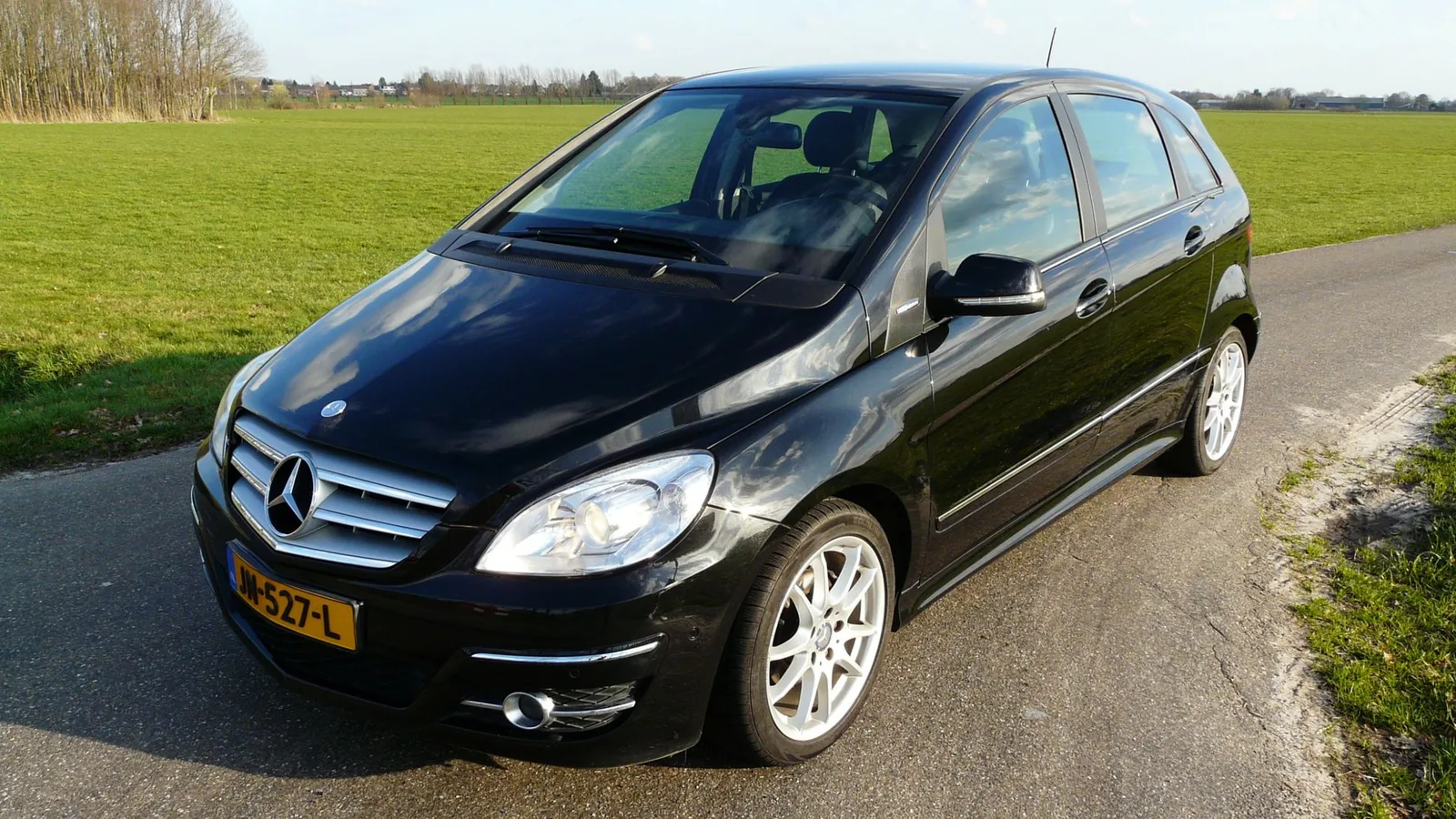 Mercedes-Benz B-Klasse (2011) — foto 1