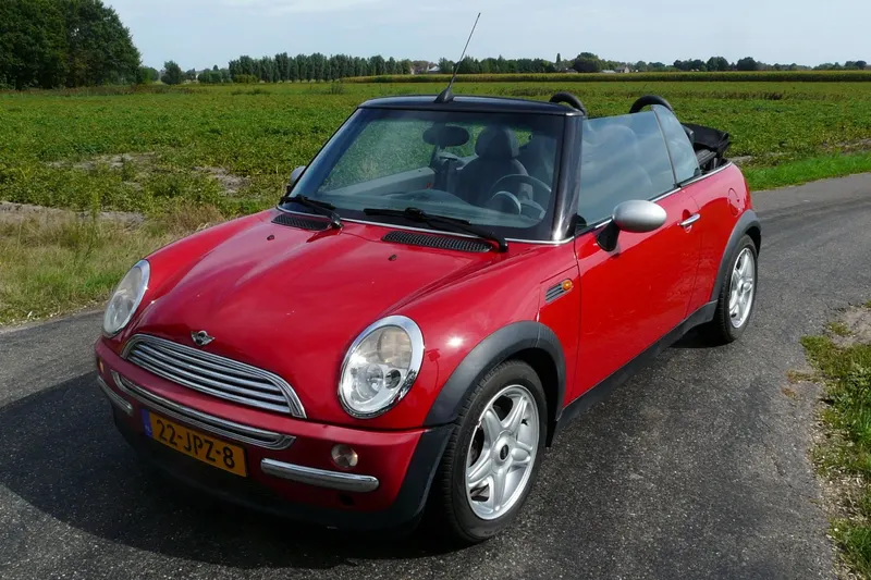 MINI Cabrio (2005)