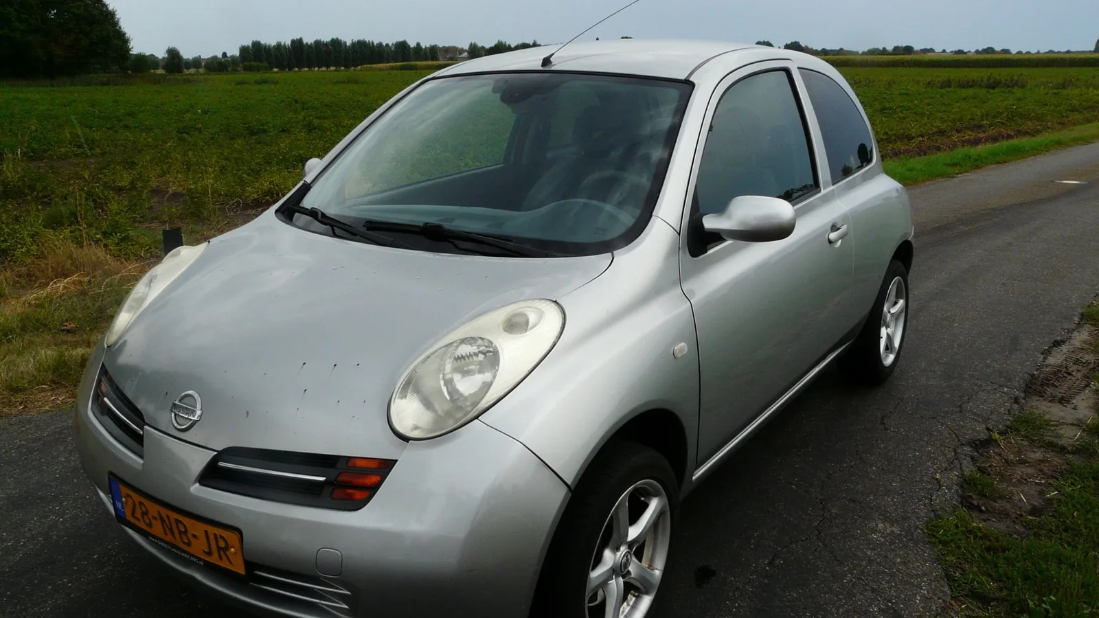 Nissan Micra (2003) — foto 1