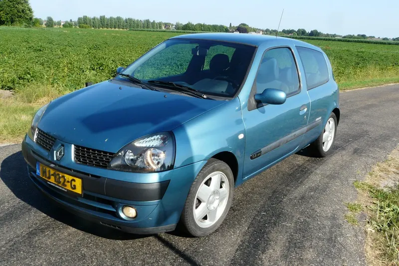 Renault Clio (2003)