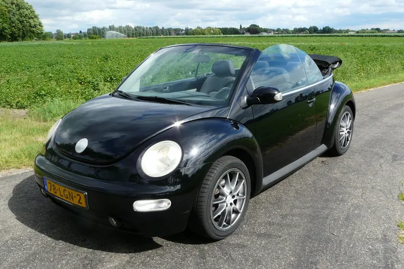 Volkswagen New Beetle (2003)
