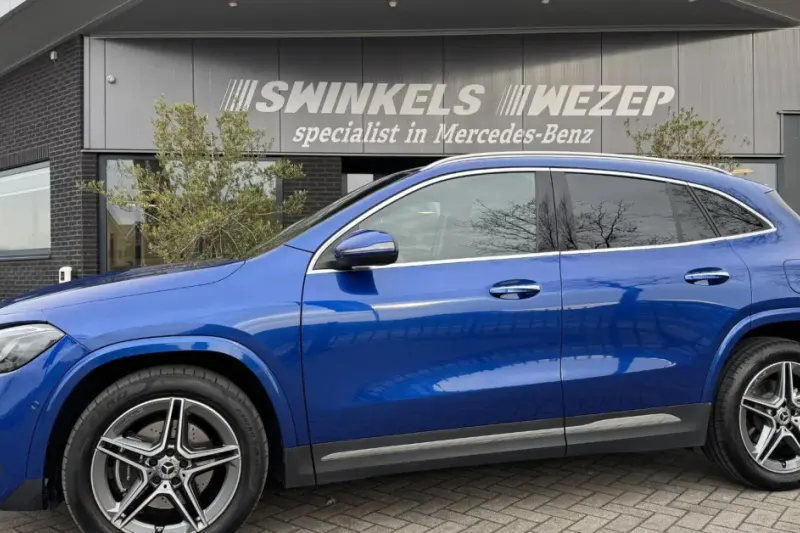 Mercedes-Benz GLA (2024)